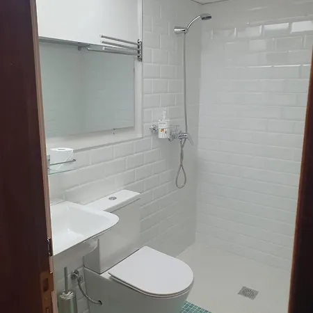 게스트하우스 ** Abaca 기욘