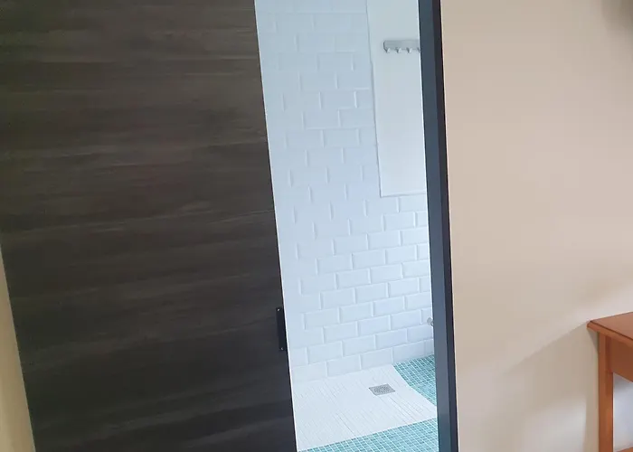 Pensjonat ** Abaca Gijón