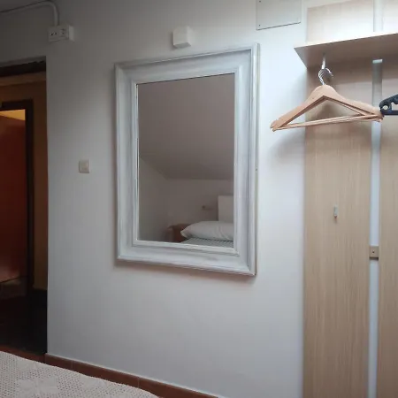 ** Abaca Guest house *